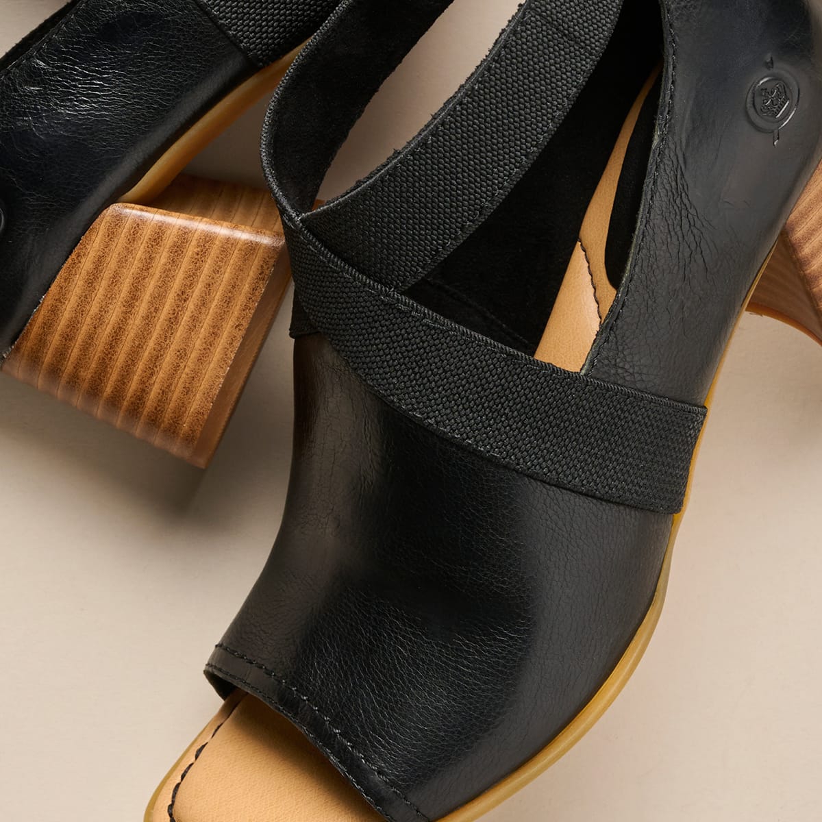 Women's Searing heeled sandal in black.  Shop this style.
